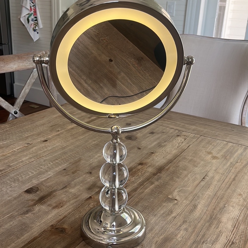 Pottery Barn Lighted, Bubble Up Makeup & Vanity Mirror!